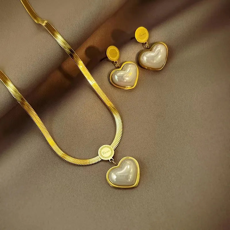 Sweet Heart Shape Earrings and Necklace